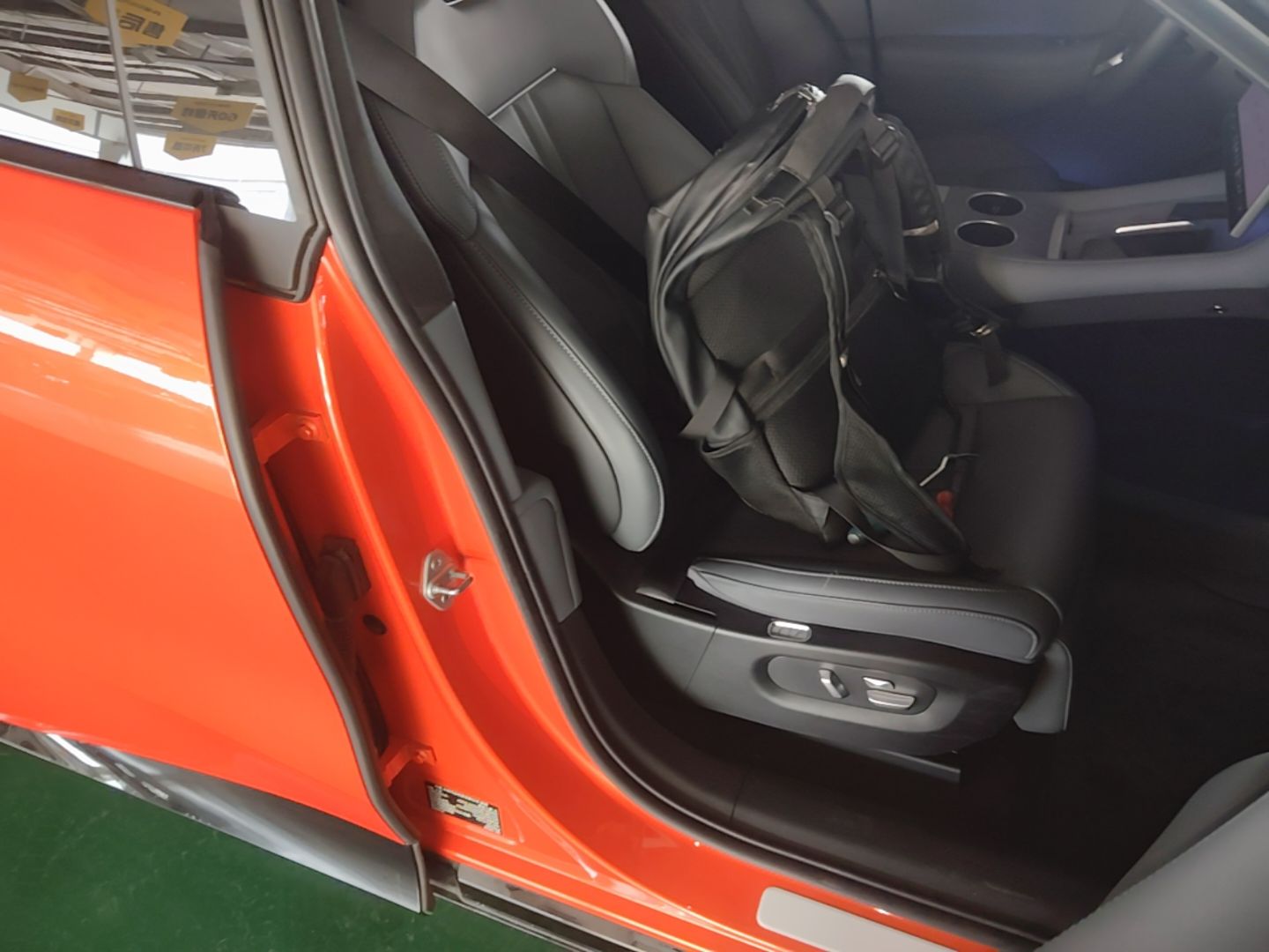 Xiaomi Auto YU7 2025 Ultra-Long Range High-Performance All-Wheel-Drive Max Edition — снимка 19
