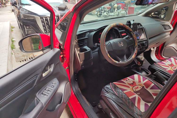 Used Honda Fit 2014 1.5L LX CVT Comfort Model Driver Seat