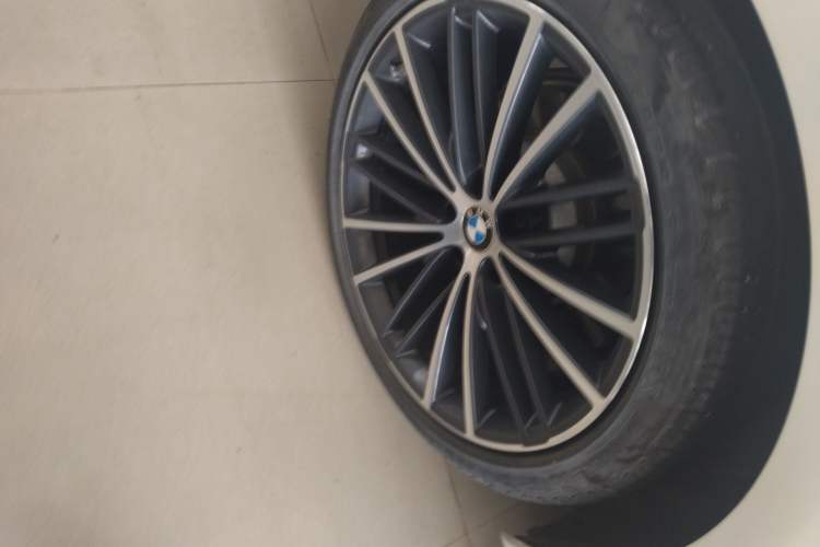 Used BMW 5 Series 2022 Restyled 530Li Leading Edition M Sport Package
