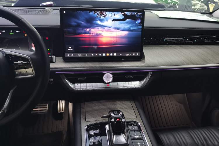 Used Tank 500 New Energy 2023 Hi4-T Audio And AC Panel