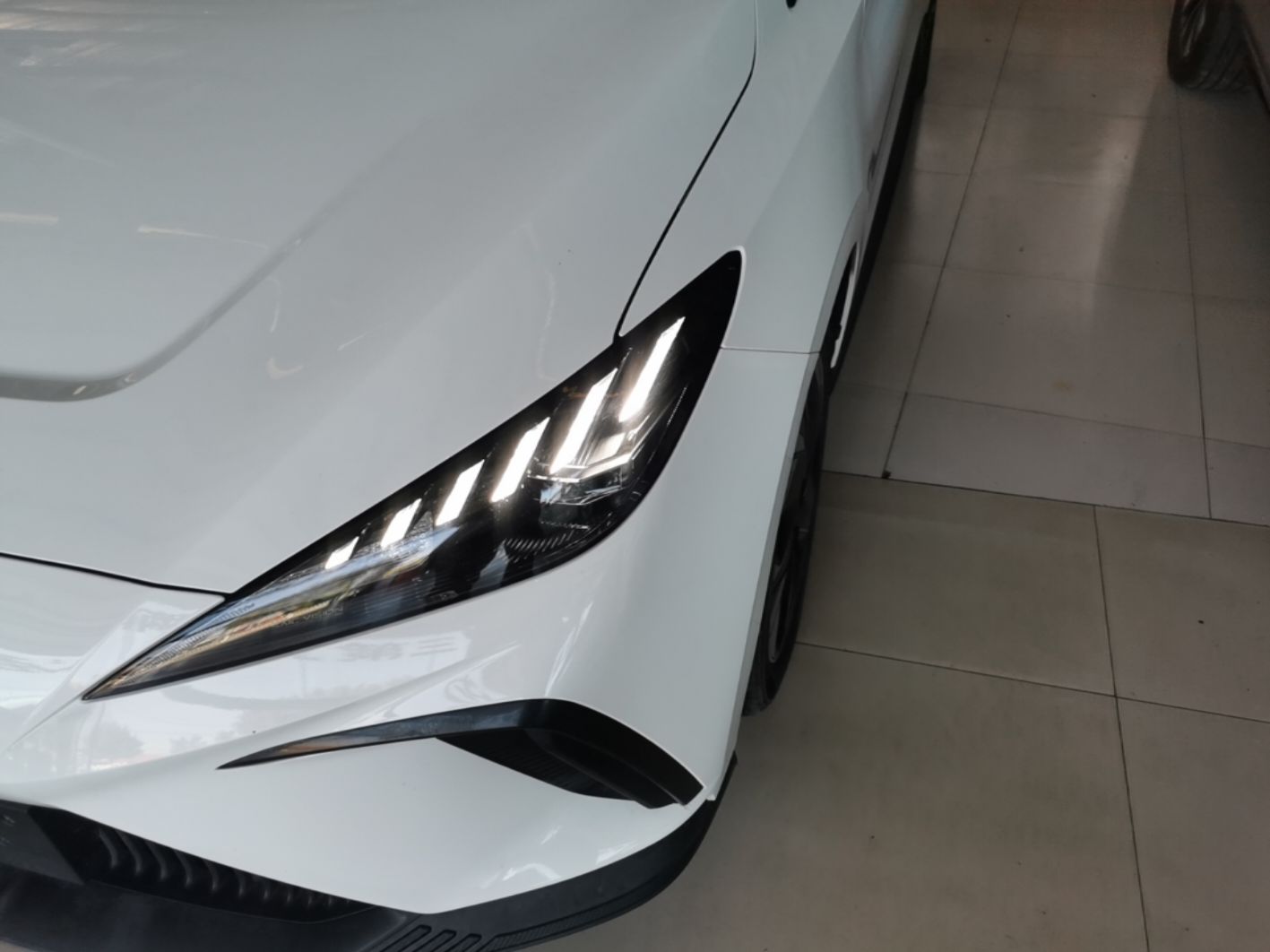 MG 4 EV 2023 415 km Range Sea-Faring Champion Edition — снимка 8