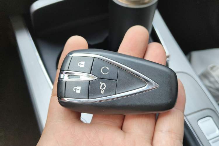 Used CHANGAN OSHAN X7 2020 1.5T Automatic Luxury Model Vehicle Key