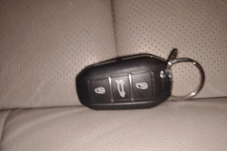 Used Peugeot 508 2013 2.3L 2nd Anniversary Edition Automatic Flagship Model Vehicle Key