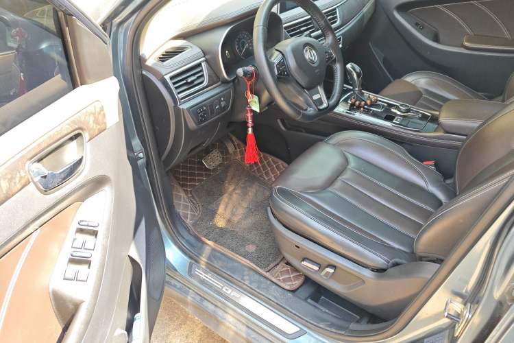 Used Dongfeng Fengon 580 2017 1.5T CVT Smart Connectivity Model