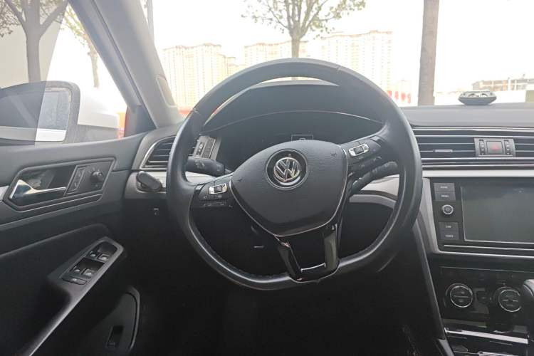 Used Volkswagen Lamando 2019 280TSI DSG Comfort Edition China VI standard Steering Wheel