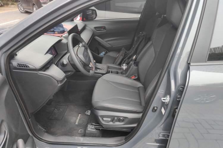 Used Toyota FRONTLANDER 2026 Model 2.0L CVT Comfort PLUS Edition