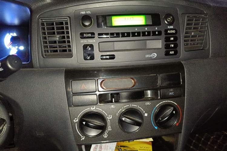 Used BYD F3 2020 1.5L Manual Classic Trim Audio And AC Panel