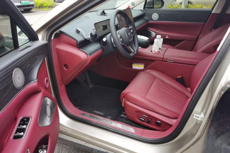 Used VOYAH Lantu Chiguang L 2026 Four-Wheel-Drive Ultra Driver Seat