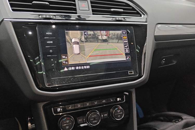 Used Volkswagen Tiguan L 2021 330TSI Automatic Two-Wheel Drive R-Line Enhanced Edition Audio And AC Panel