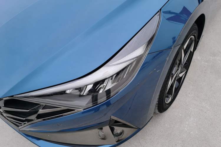 Used Hyundai Elantra 2021 1.5L CVT LUX Prestige Edition Left Front Headlight