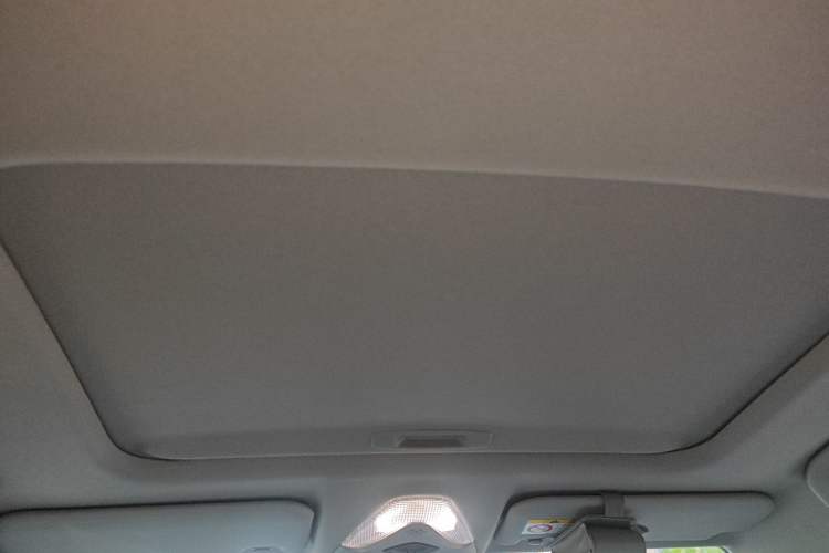 Used Toyota IZOA 2021 2.0L Yixing Version
