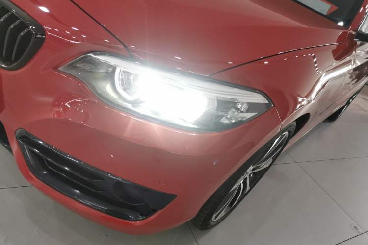 Used BMW 2 Series (Import) 2019 225i Convertible Coupe Sports Design Package