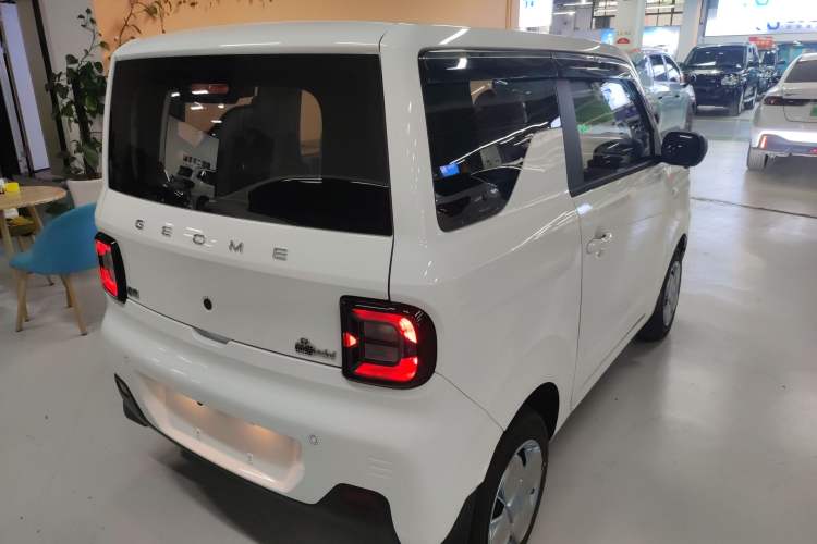 Used Geely Galaxy Panda 2024 Facelifted Panda Mini 200km Dragon Edition