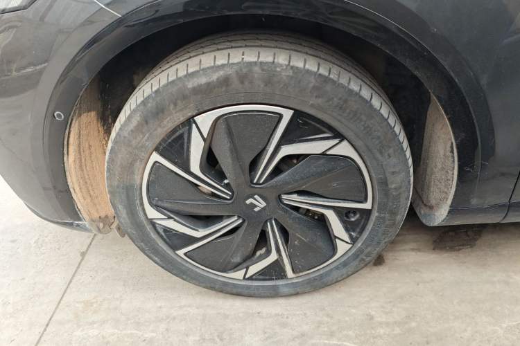 Used Rising R7 2023 Performance Screen Pro Edition