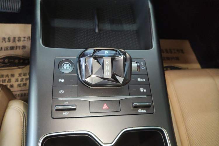 Used BYD Song Pro New Energy 2025 2nd Generation Intelligent Driving Version DM-i 75KM Leading Edition Gear Lever