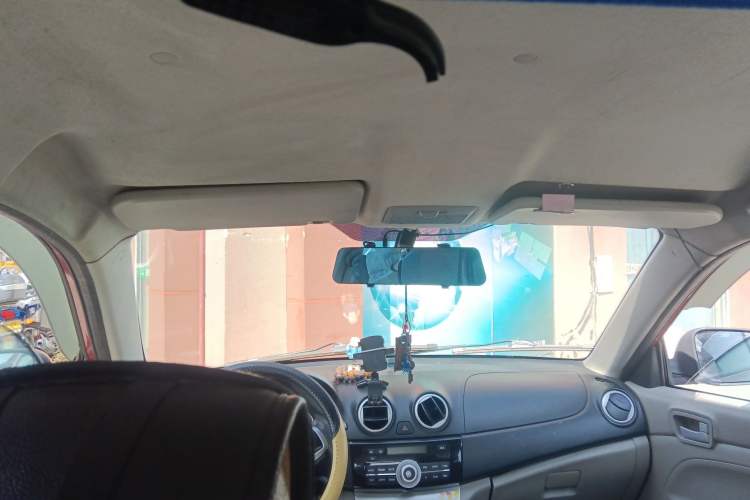 Used CHANGAN Alsvin V3 2012 1.3L Manual Comfort Version China IV Standard
