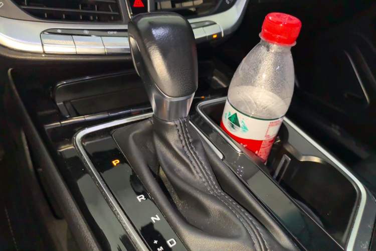 Used Geely Auto Emgrand GT 2020 Revised 1.8T Navigation Edition Gear Lever
