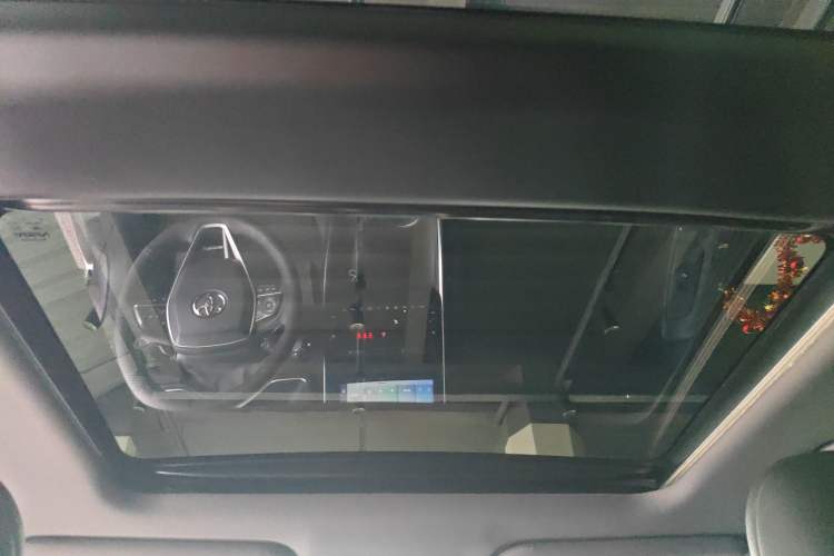 Used Toyota Avalon 2022 2.5L Touring Premium Edition Headliner