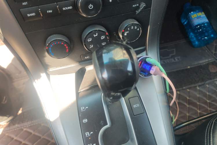 Used Chevrolet Captiva 2014 2.4L Two-Wheel Drive Urban Version 7 Seats Gear Lever