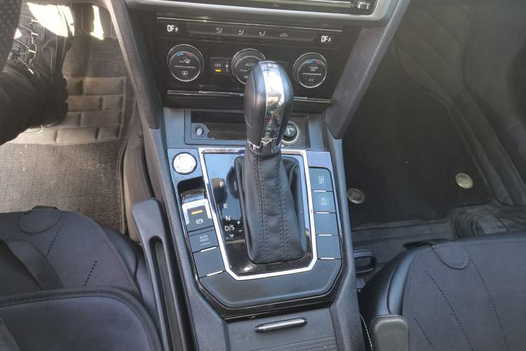 Used Volkswagen Lamando 2019 280TSI DSG Comfort Edition China VI standard