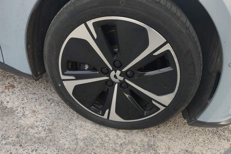 Used Nio ET5T 2023 75 kWh Touring Exterior 7