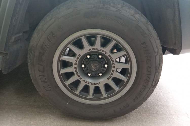 Used Tank 300 2021 Off-Road Edition 2.0T Conqueror Right Front Wheel Hub