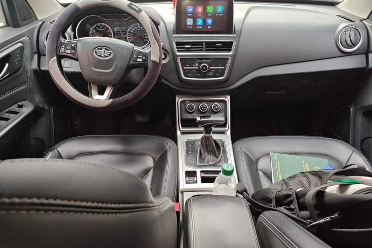 Used Bestune X40 2019 1.6L Automatic Luxury Version China V Emission Standard
