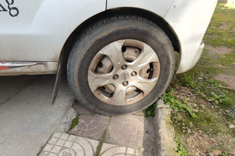 Used Jinbei Hiace X30 2019 1.5L Van Comfort Model China VI SWC15M Right Front Wheel Hub