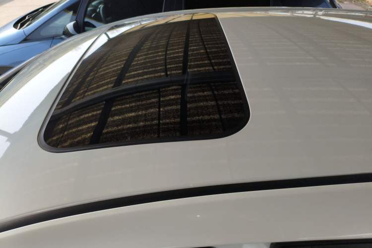 Used Nissan Tiida 2024 1.6L CVT Cool Dynamic Edition Roof