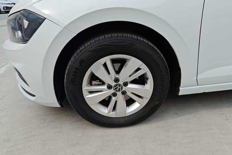 Used Volkswagen Polo 2023 Revised Plus 1.5L Automatic – Enjoy Life Edition Left Front Wheel Hub