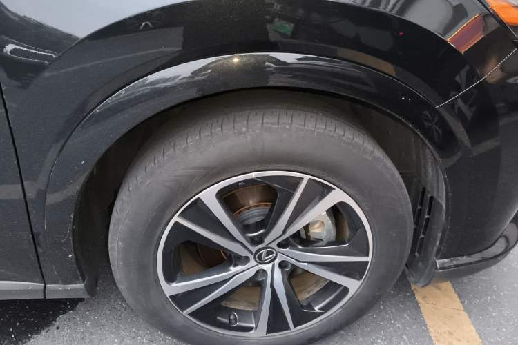 Used Lexus RX 2023 350h Two-Wheel Drive Enjoyment Version
