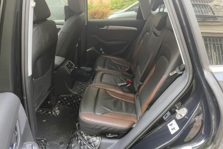 Used Audi Q5 2018 Collector's Edition 40 TFSI Technology Model
