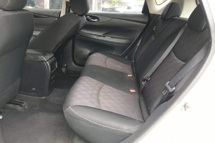 Used Nissan Tiida 2016 1.6L CVT Cool Dynamic Edition
