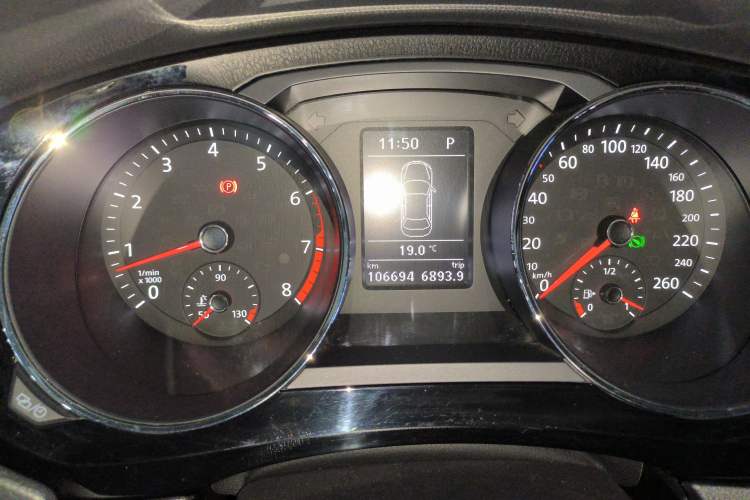 Used Volkswagen Sagitar 2018 280TSI DSG Ignite Edition Instrument Cluster