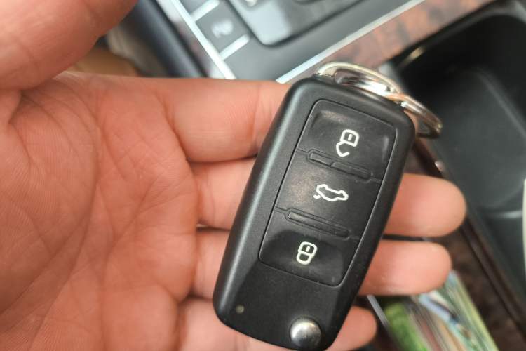 Used Volkswagen Passat 2011 3.0L V6 DSG Flagship Deluxe Edition
