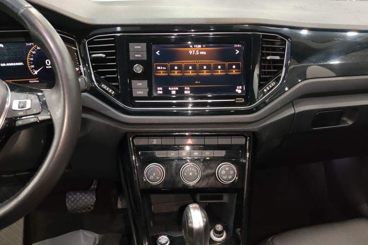 Used Volkswagen T-ROC 2020 280TSI DSG Two-Wheel Drive Comfort Version Audio And AC Panel