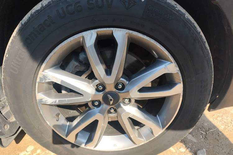 Used Hyundai Santa Fe Classic 2013 3.0L 4x4 Comfort Edition with Navigation 7 Seats Euro IV
