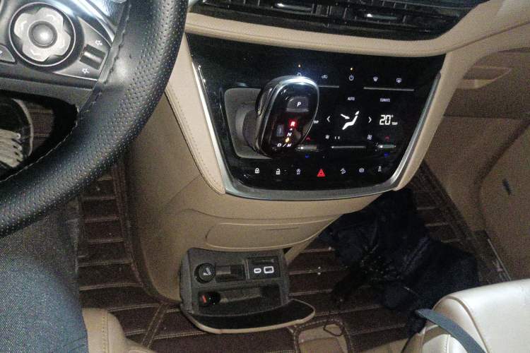 Used Buick GL8 2020 ES Land Cruiser 653T Flagship Model Gear Lever