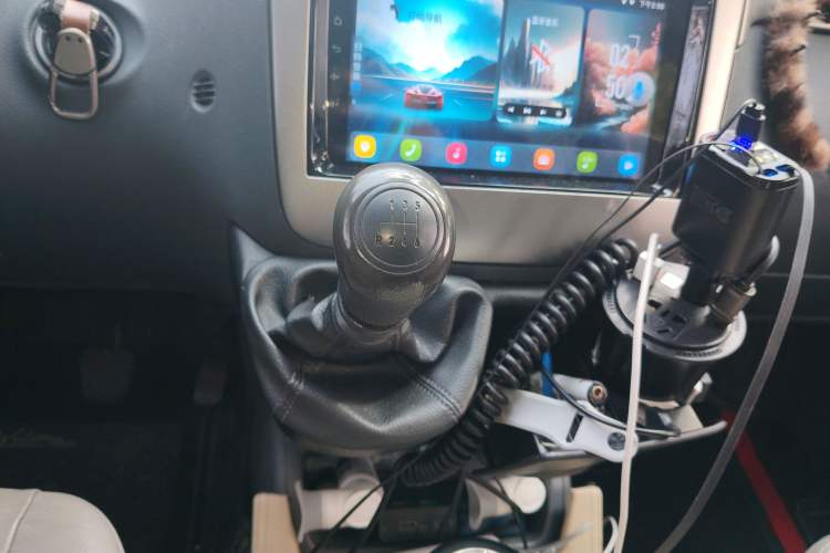 Used Mercedes-Benz Vito 2013 2.1T Elite Edition Gear Lever