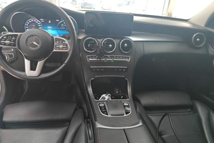 Used Mercedes-Benz C-Class 2019 Restyled C 260 L Sport Edition Center Console