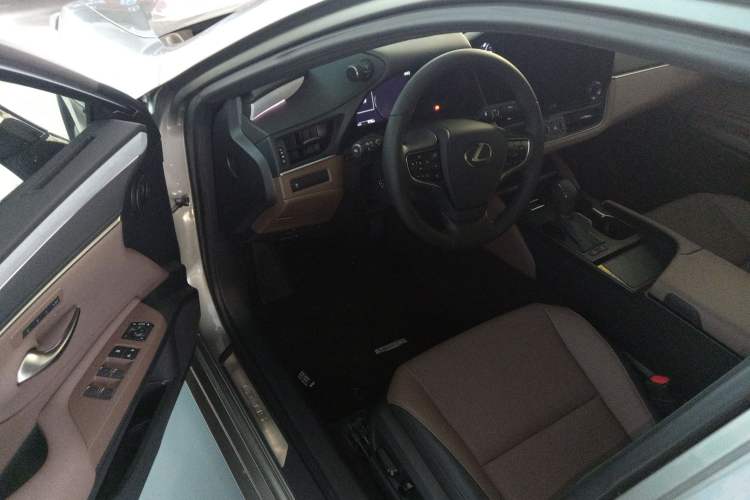 Used Lexus ES 2025 200 Premium Edition