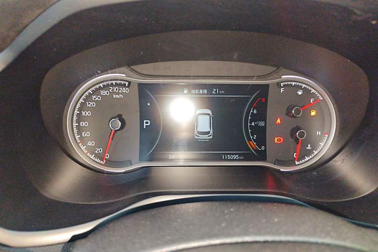 Used Kia Sportage R 2018 2.0L Automatic Smart Luxury Version China V Standard Instrument Cluster