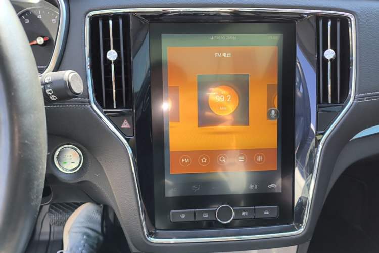 Used Roewe RX5 2019 20T Two-Wheel Drive Automatic 4G Connected Platinum Edition
