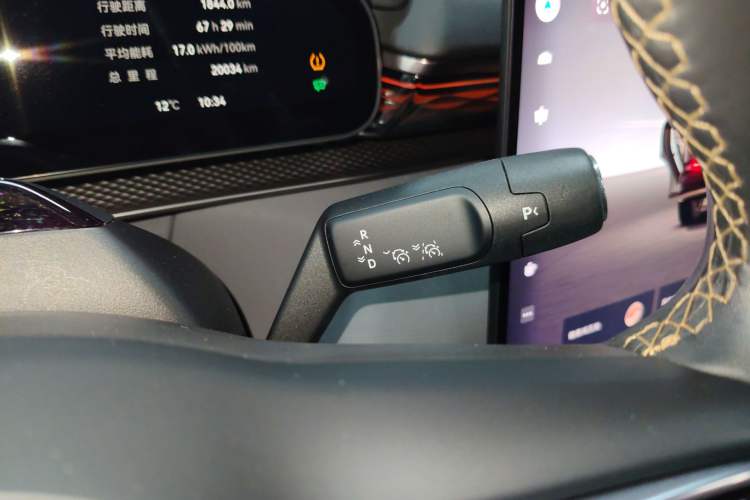 Used Zeekr 7X 2025 100 kWh Long-Range Rear-Wheel Drive with Intelligent Driving Features