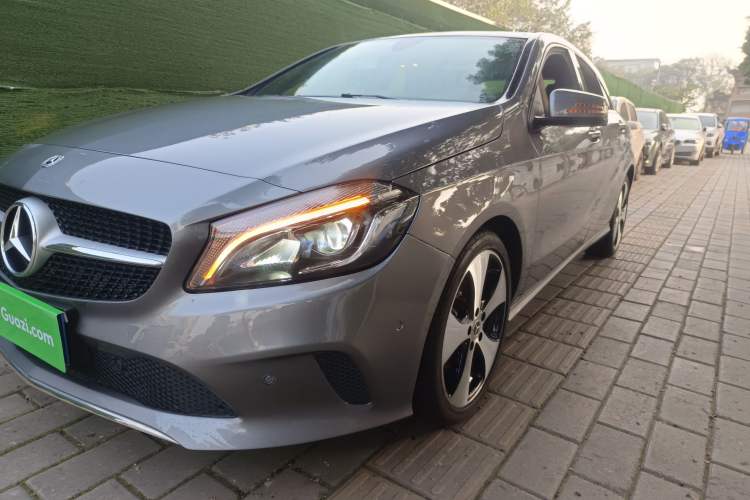 Used Mercedes-Benz A-Class 2017 Revised Version A 200 Fashion Edition
