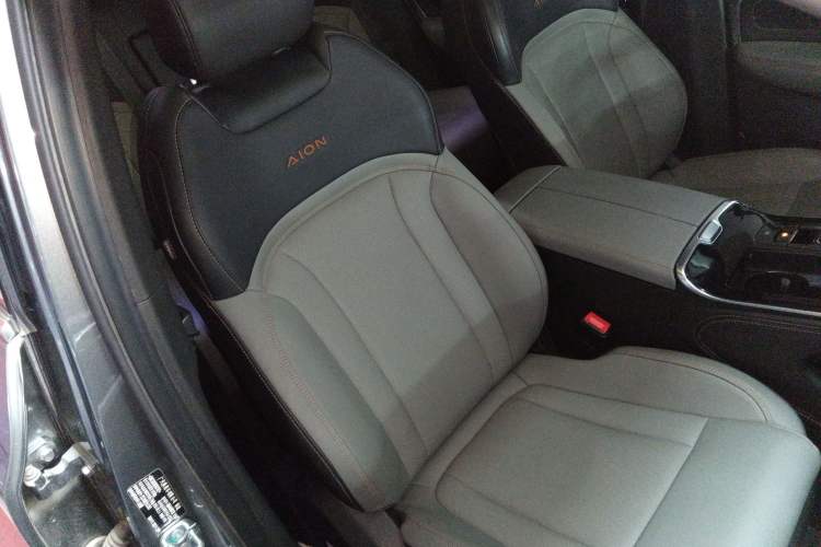 Used AION V 2021 Plus 70 Smart Technology Edition Lithium Iron Phosphate
