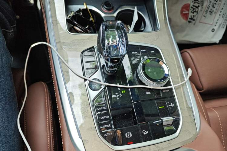 Used BMW X7 2019 xDrive40i Luxury M Sport Package Gear Lever