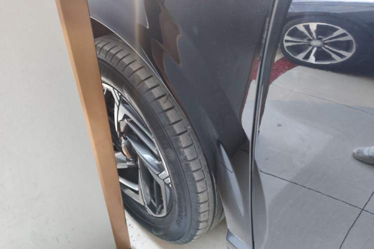 Used Hongqi HS3 2023 1.5T Two-Wheel Drive Shanwei Edition