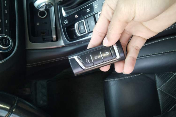 Used GAC Trumpchi GA8 2017 280T Deluxe Edition
