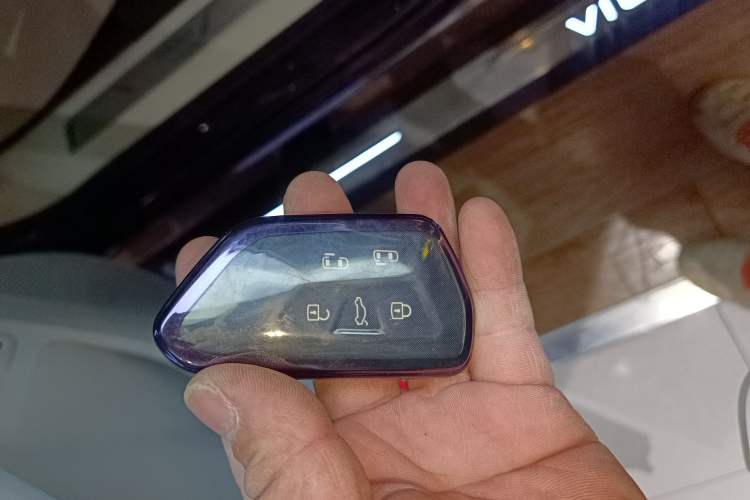 Used Volkswagen Viloran 2022 380TSI Prestige Edition